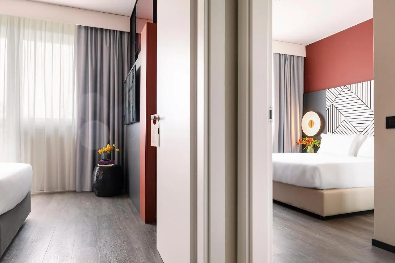 Quark Hotel Milano 4*,  İtalya