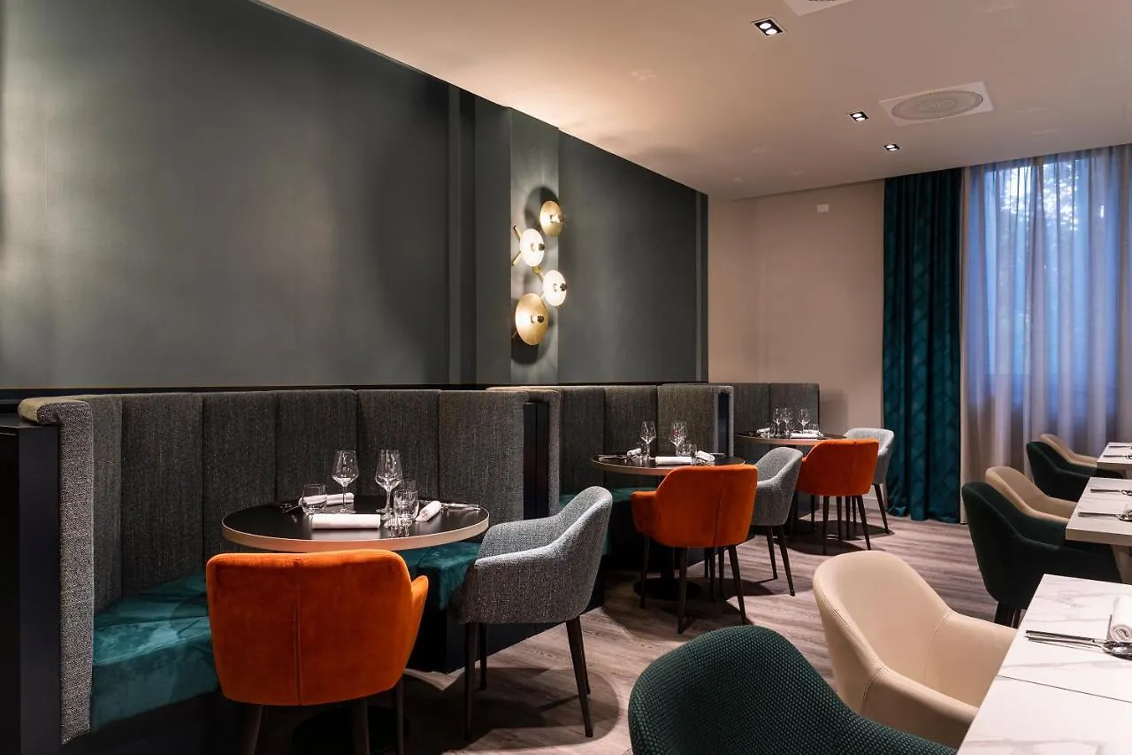 Quark Hotel Milano 4*,